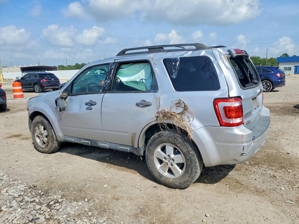 62123896 :رقم المزاد ، 1FMCU0DGXBKB59121 vin ، 2011 Ford Escape مزاد بيع