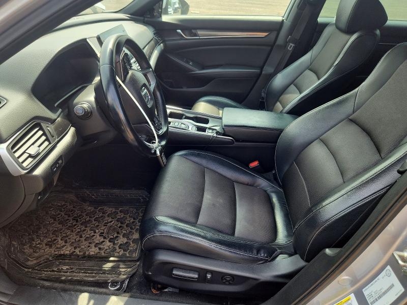 Продажа на аукционе авто 2018 Honda Accord, vin: 1HGCV2F31JA800704, номер лота: 62321046