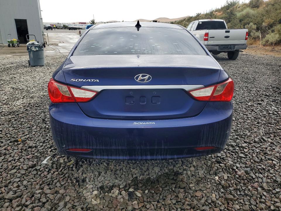 60650886 :رقم المزاد ، 5NPEB4AC0BH167643 vin ، 2011 Hyundai Sonata مزاد بيع