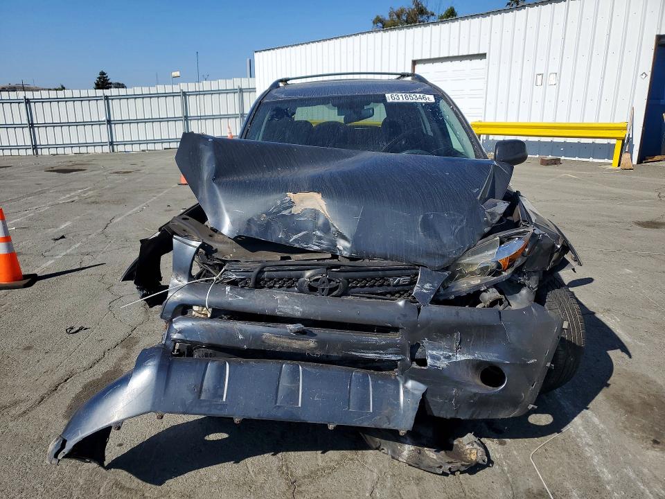 Продажа на аукционе авто 2006 Toyota Rav4, vin: JTMBK32V766008597, номер лота: 63185346