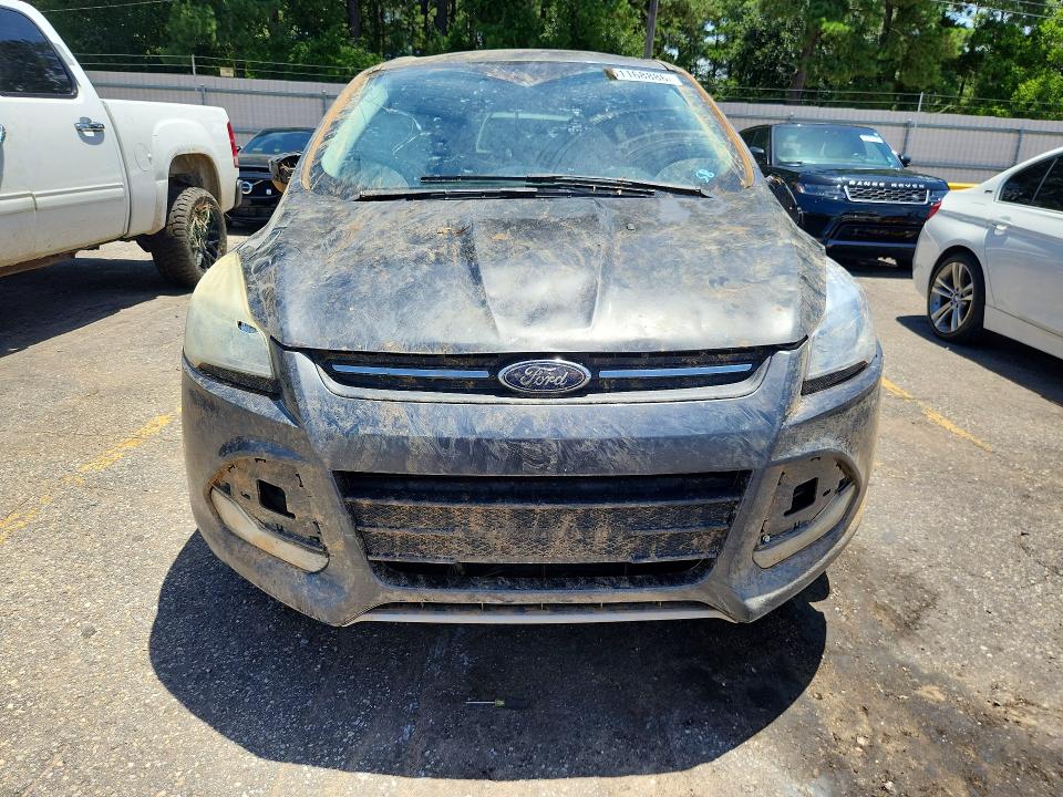 61168886 :رقم المزاد ، 1FMCU9G97GUA00165 vin ، 2016 Ford Escape مزاد بيع