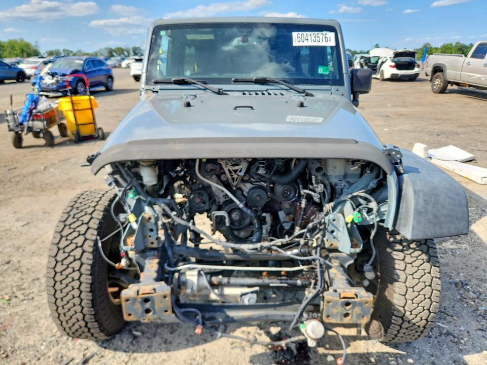 60413576 :رقم المزاد ، 1C4BJWFG0EL297144 vin ، 2014 Jeep Wrangler Unlimited مزاد بيع