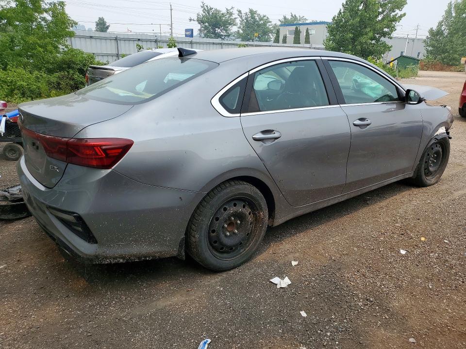 2021 Kia Forte მანქანა იყიდება აუქციონზე, vin: 3KPF54AD0ME327354, აუქციონის ნომერი: 53086606
