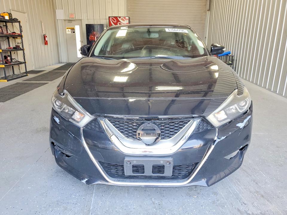 61664796 :رقم المزاد ، 1N4AA6AP9HC432568 vin ، 2017 Nissan Maxima مزاد بيع