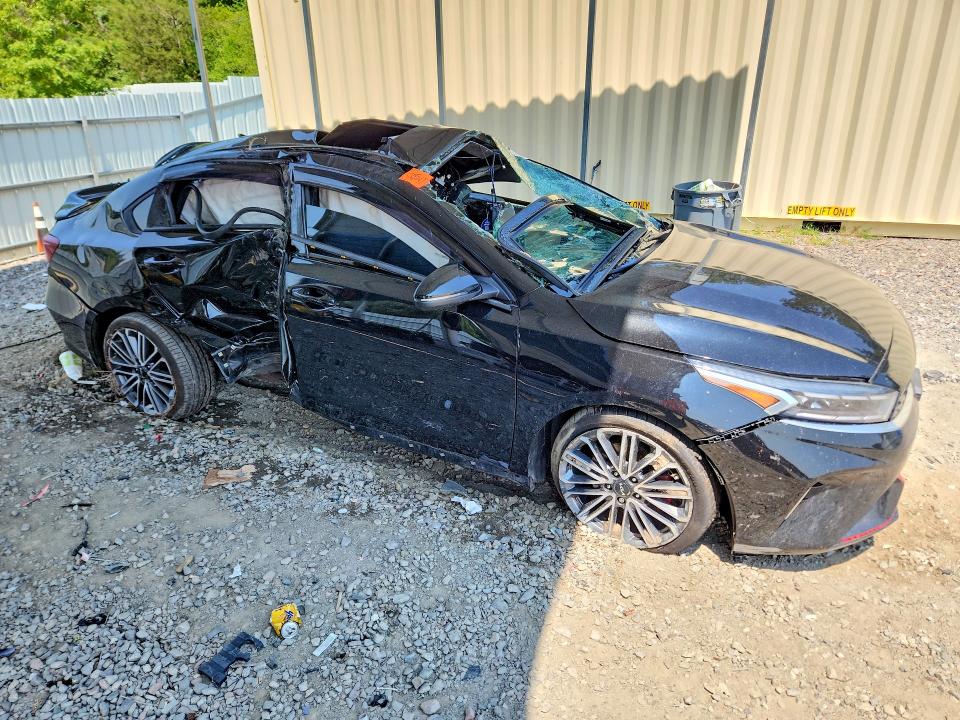 2022 Kia Forte მანქანა იყიდება აუქციონზე, vin: 3KPF44AC2NE502540, აუქციონის ნომერი: 63476216
