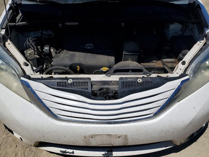 2015 Toyota Sienna მანქანა იყიდება აუქციონზე, vin: 5TDJK3DC7FS123174, აუქციონის ნომერი: 85613885