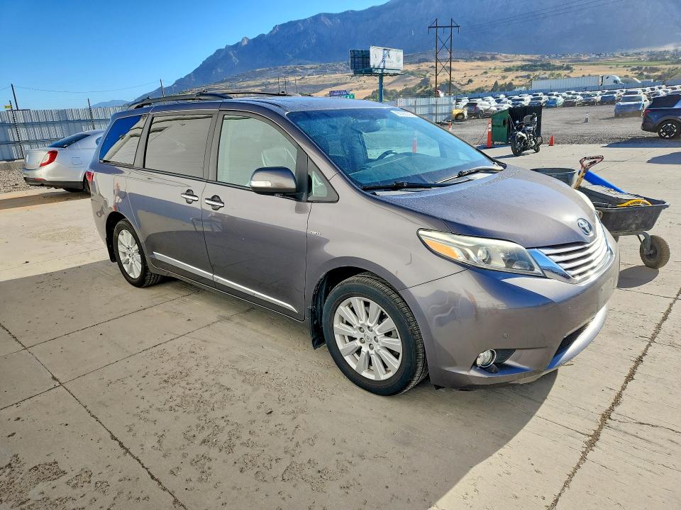 Продаж на аукціоні авто 2017 Toyota Sienna, vin: 5TDDZ3DC5HS158727, номер лоту: 60092036