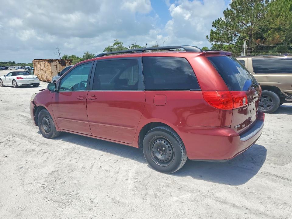 60743956 :رقم المزاد ، 5TDKK4CC3AS323506 vin ، 2010 Toyota Sienna مزاد بيع