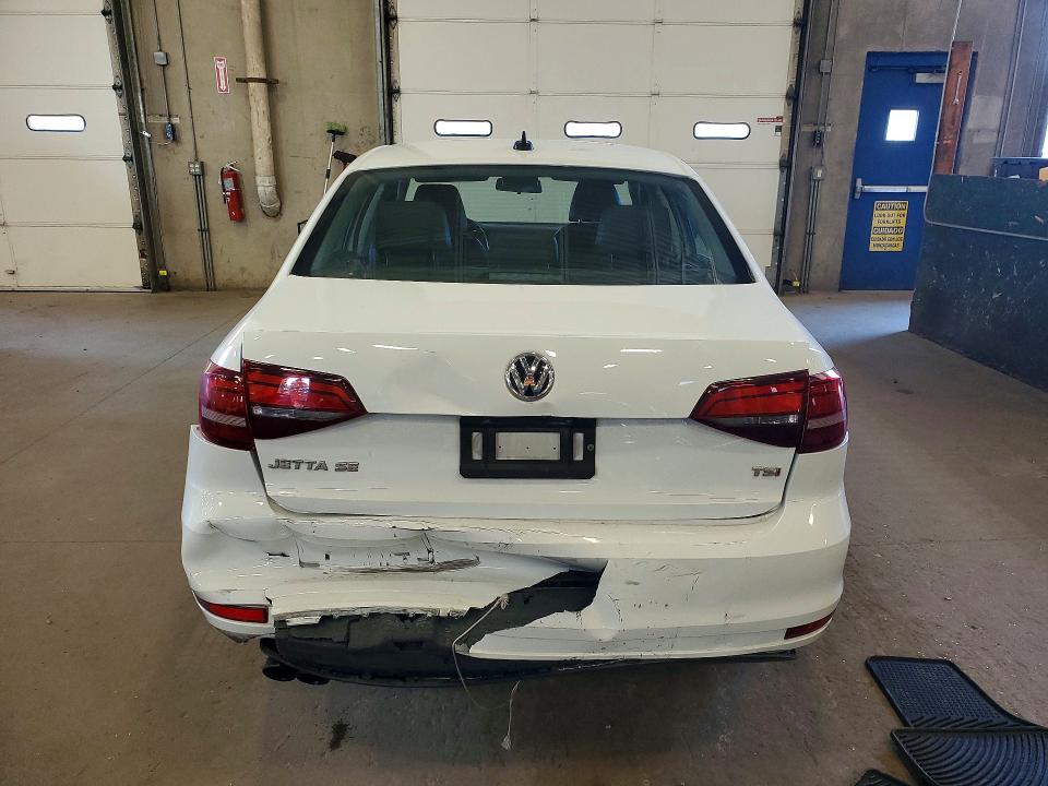 60888166 :رقم المزاد ، 3VWDB7AJ4HM237740 vin ، 2017 Volkswagen Jetta مزاد بيع