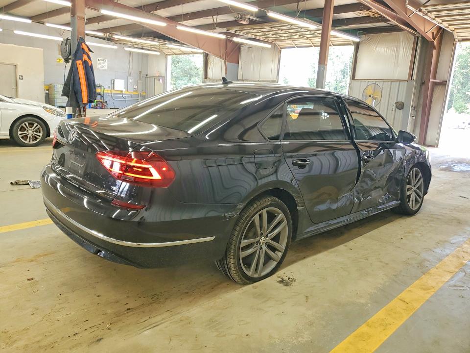 Продажа на аукционе авто 2018 Volkswagen Passat, vin: 1VWAA7A34JC029579, номер лота: 60136836