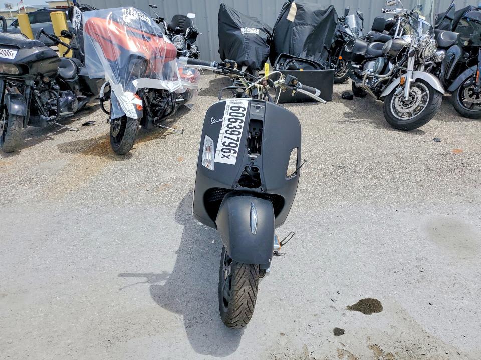 60639796 :رقم المزاد ، ZAPMA39M8N5203362 vin ، 2022 Piaggio Motorcycle مزاد بيع
