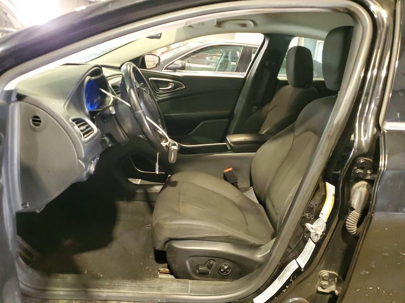 61953016 :رقم المزاد ، 1C3CCCABXFN733274 vin ، 2015 Chrysler 200 مزاد بيع