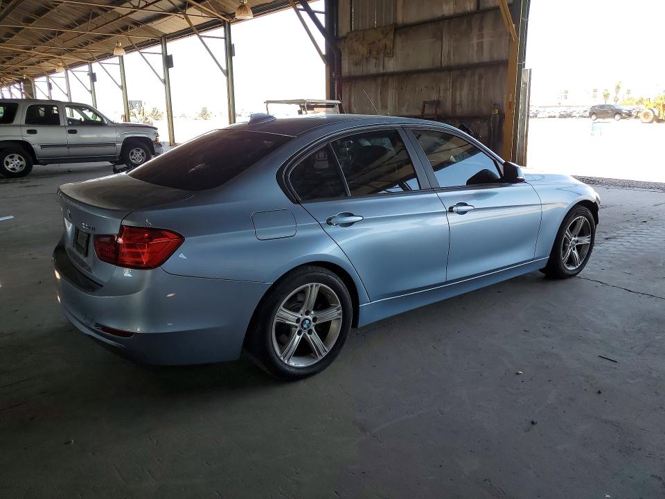 61351576 :رقم المزاد ، WBA3B1C53EK132795 vin ، 2014 Bmw 320 مزاد بيع