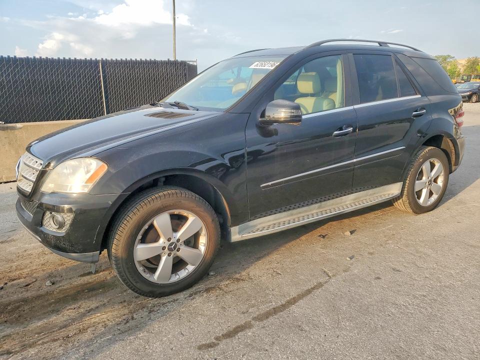 62652196 :رقم المزاد ، 4JGBB5GB4BA714228 vin ، 2011 Mercedes-benz Ml مزاد بيع