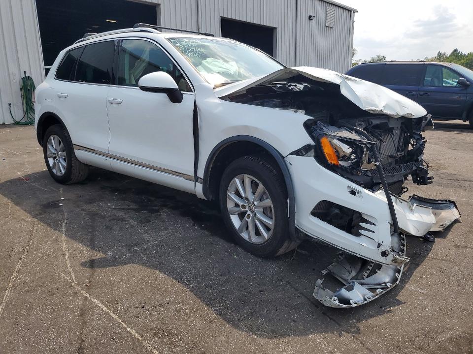 Продаж на аукціоні авто 2014 Volkswagen Touareg, vin: WVGEP9BP0ED007915, номер лоту: 62913766