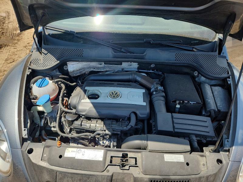 58817786 :رقم المزاد ، 3VW7A7AT1DM803588 vin ، 2013 Volkswagen Beetle مزاد بيع