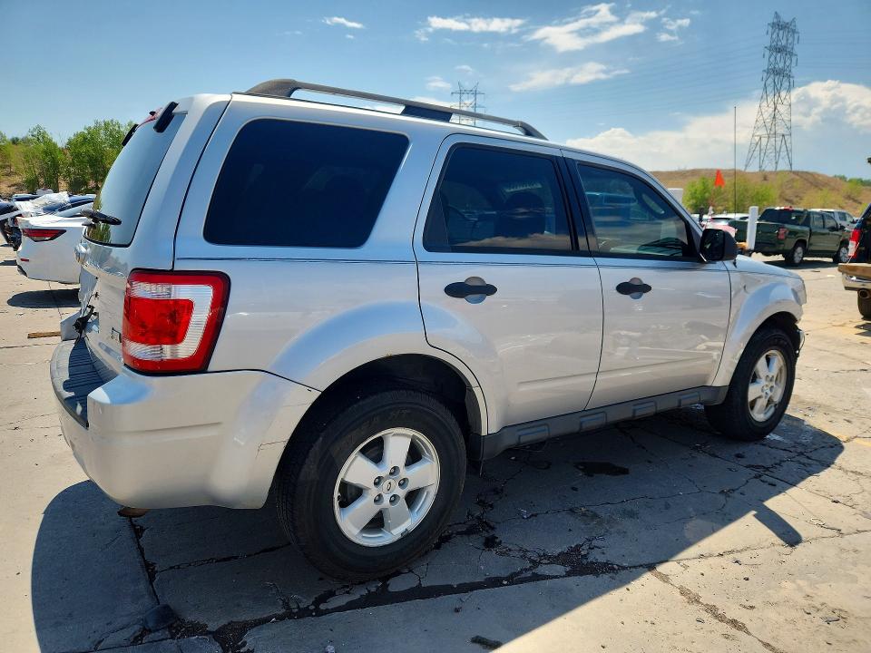2012 Ford Escape მანქანა იყიდება აუქციონზე, vin: 1FMCU9DG2CKC74687, აუქციონის ნომერი: 62807056