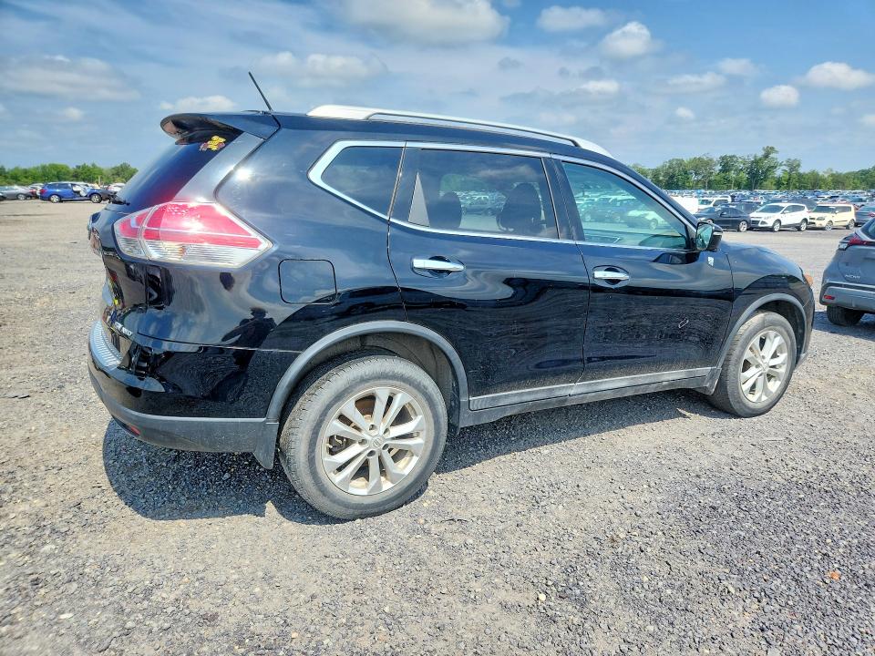 2015 Nissan Rogue მანქანა იყიდება აუქციონზე, vin: 5N1AT2MV6FC896627, აუქციონის ნომერი: 60021486