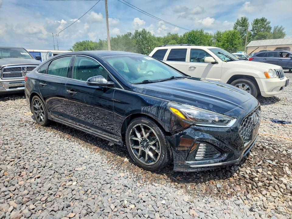 Продажа на аукционе авто 2018 Hyundai Sonata, vin: 5NPE34AB3JH688066, номер лота: 59983916