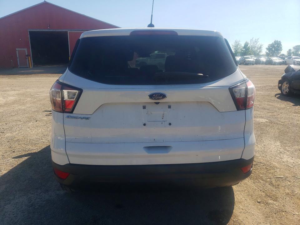 62955376 :رقم المزاد ، 1FMCU0F72JUA67677 vin ، 2018 Ford Escape مزاد بيع