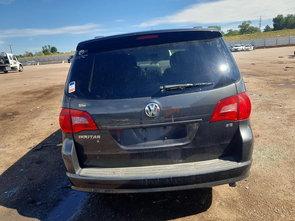 62906426 :رقم المزاد ، 2C4RVABG2CR276327 vin ، 2012 Volkswagen Routan مزاد بيع