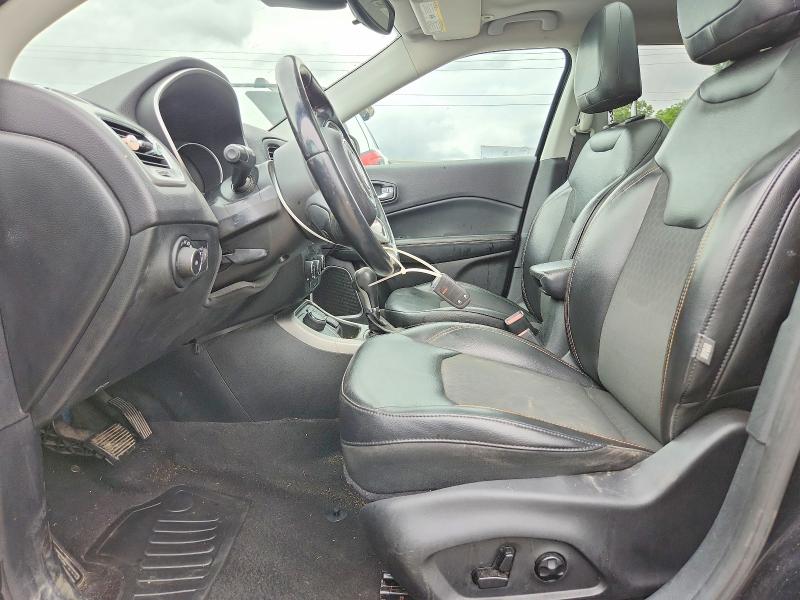 62034376 :رقم المزاد ، 3C4NJDBBXJT161565 vin ، 2018 Jeep Compass مزاد بيع