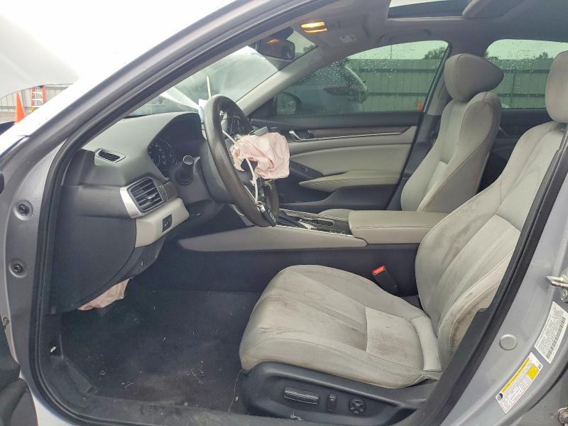 60574326 :رقم المزاد ، 1HGCV1F41JA067878 vin ، 2018 Honda Accord مزاد بيع
