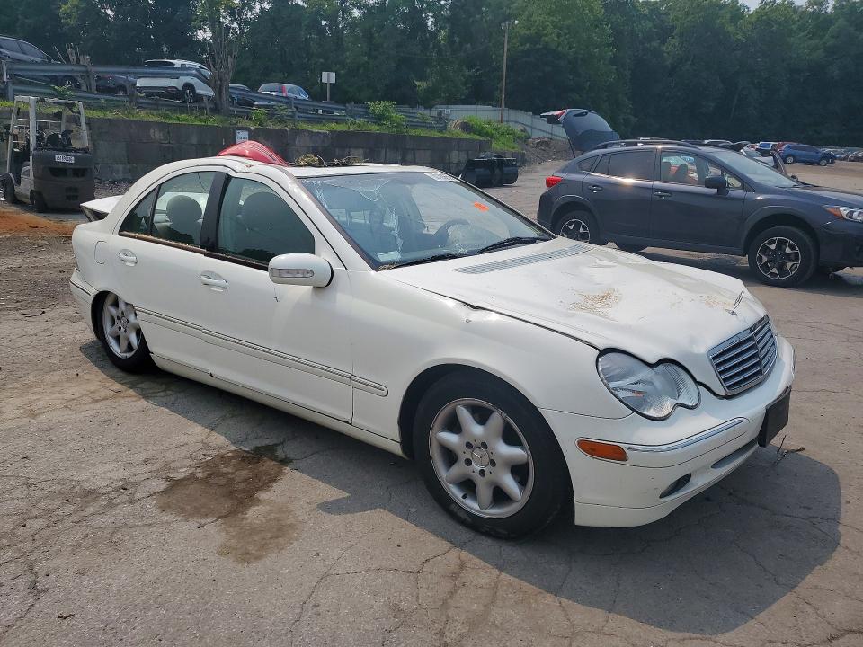 2003 Mercedes-benz C მანქანა იყიდება აუქციონზე, vin: WDBRF61JX3F387849, აუქციონის ნომერი: 60165656