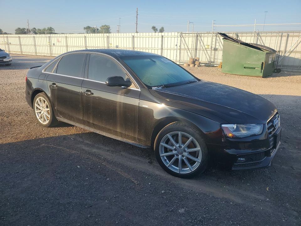 60367346 :رقم المزاد ، WAUFFAFL3FN039447 vin ، 2015 Audi A4 مزاد بيع