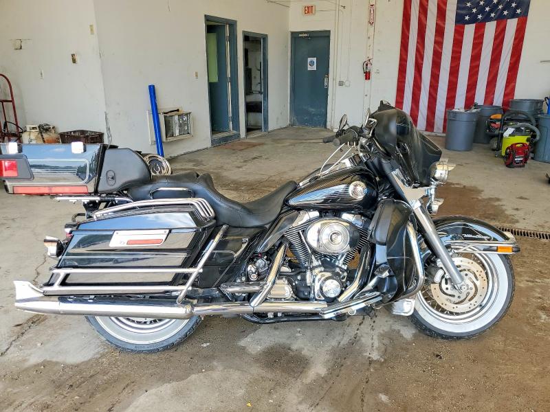 59659826 :رقم المزاد ، 1HD1FCW114Y630507 vin ، 2004 Harley-davidson Flhtcui مزاد بيع