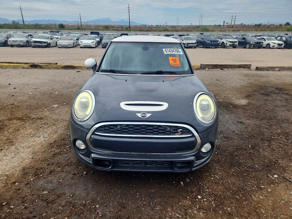 61434766 :رقم المزاد ، WMWXP7C55F2A33468 vin ، 2015 Mini Cooper مزاد بيع