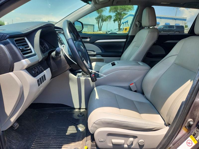 Продаж на аукціоні авто 2019 Toyota Highlander, vin: 5TDJZRFH6KS581595, номер лоту: 59838636