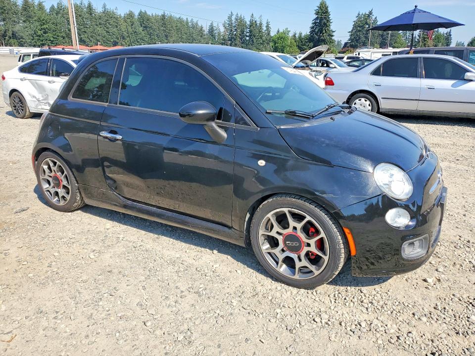 61984436 :رقم المزاد ، 3C3CFFBR7FT500375 vin ، 2015 Fiat 500 مزاد بيع