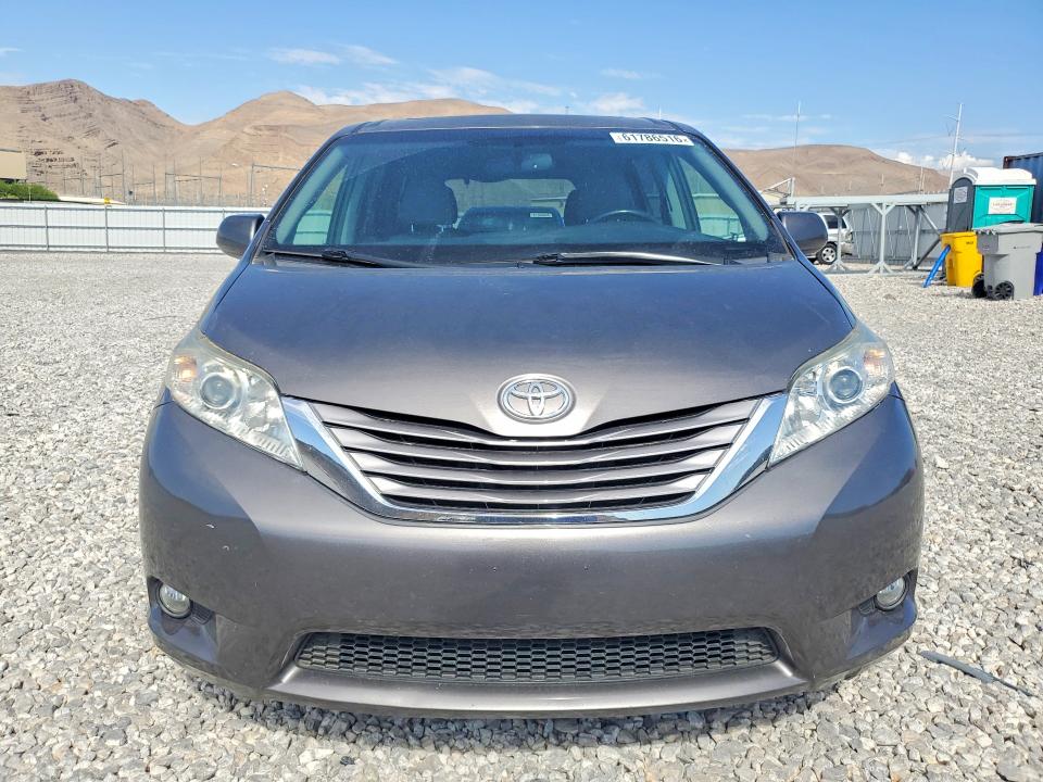 Aukcja sprzedaży 2017 Toyota Sienna, vin: 5TDDZ3DC1HS146767, numer aukcji: 61786516