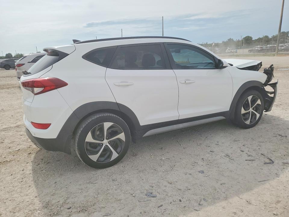 Продажа на аукционе авто 2018 Hyundai Tucson, vin: KM8J33A28JU809734, номер лота: 63046126