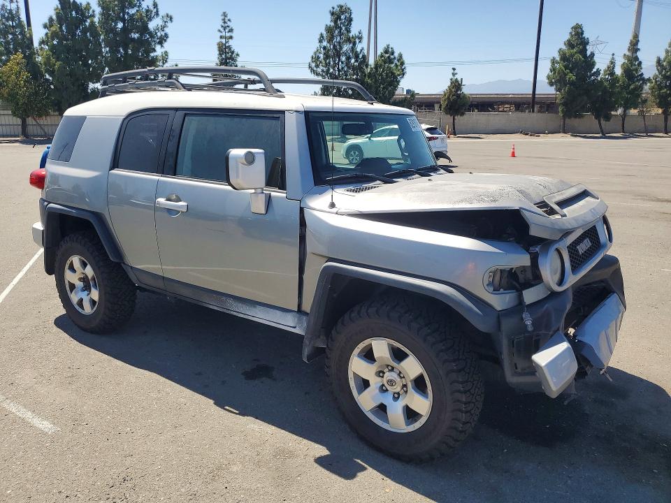 Продажа на аукционе авто 2010 Toyota Fj Cruiser, vin: JTEBU4BF2AK093594, номер лота: 62916176