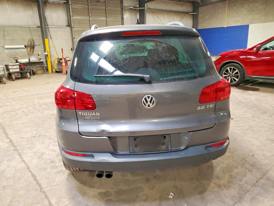 62280606 :رقم المزاد ، WVGAV3AX7DW592613 vin ، 2013 Volkswagen Tiguan مزاد بيع