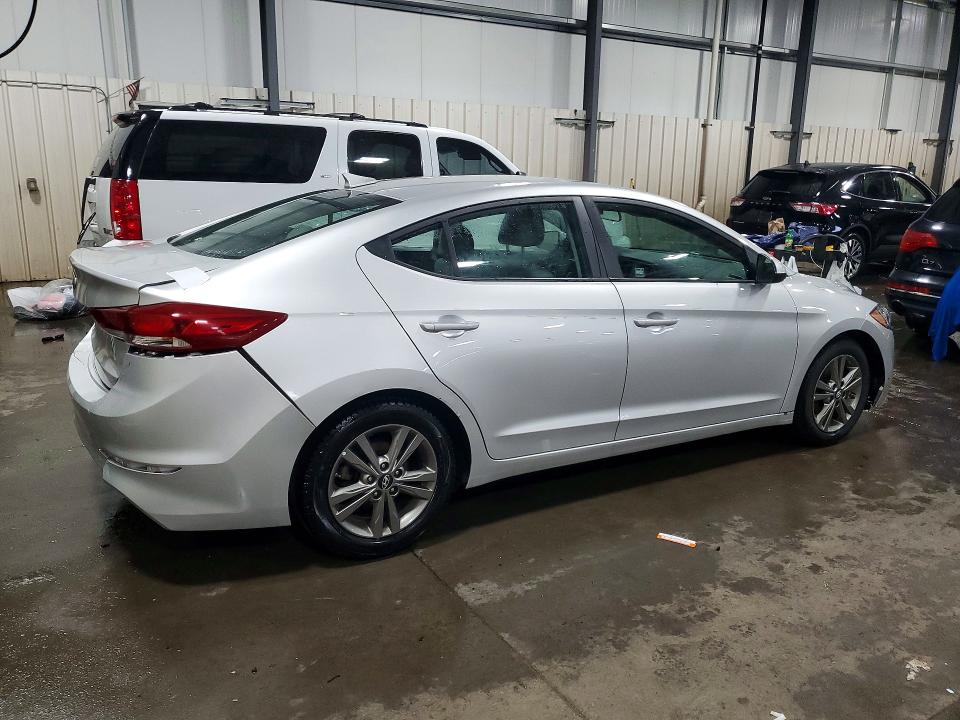 59622786 :رقم المزاد ، 5NPD84LF1JH217949 vin ، 2018 Hyundai Elantra مزاد بيع