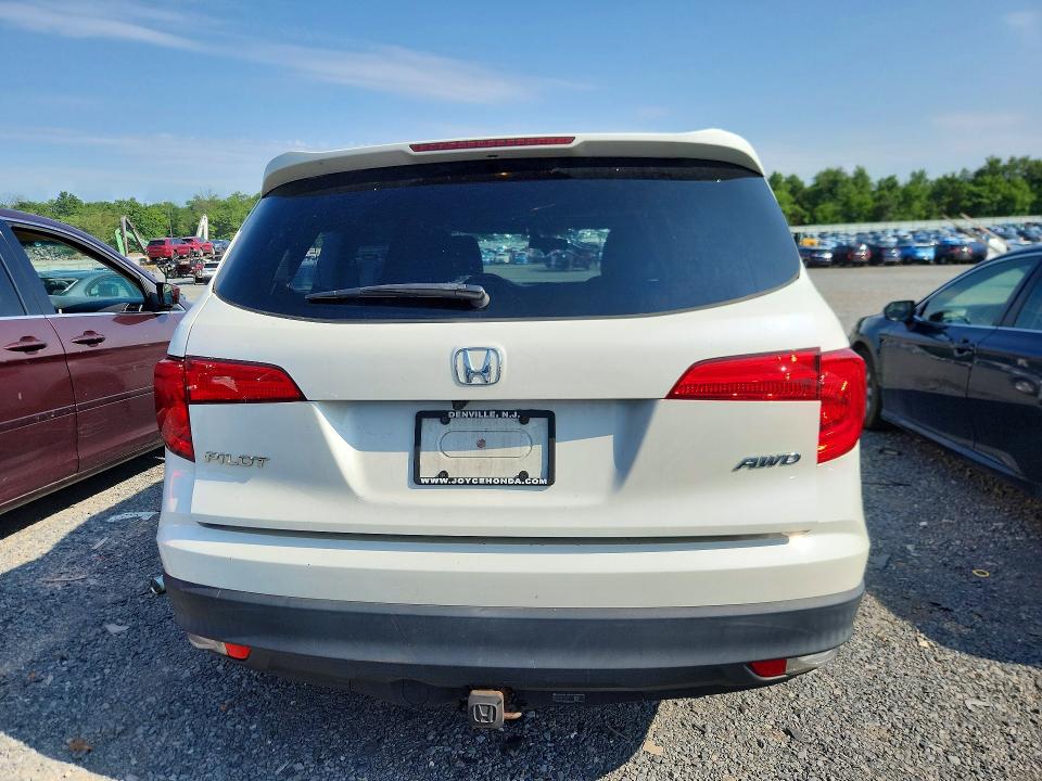 60419746 :رقم المزاد ، 5FNYF6H56JB008899 vin ، 2018 Honda Pilot مزاد بيع