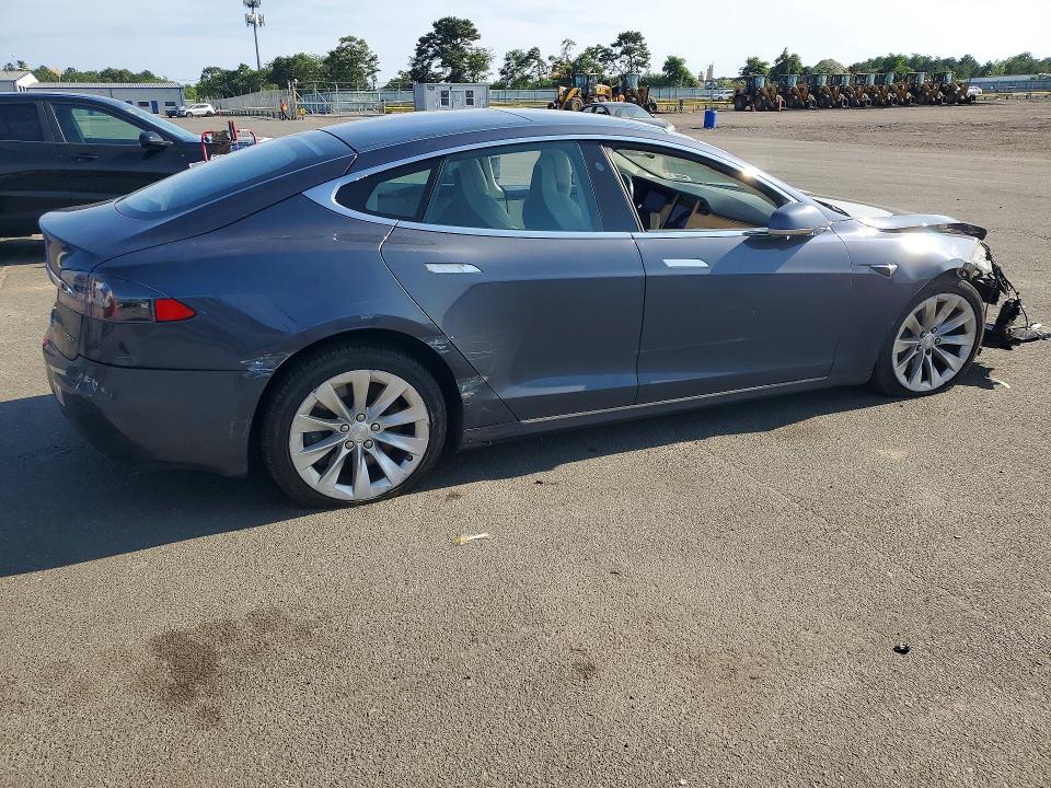 2018 Tesla Model S მანქანა იყიდება აუქციონზე, vin: 5YJSA1E26JF297011, აუქციონის ნომერი: 62260946