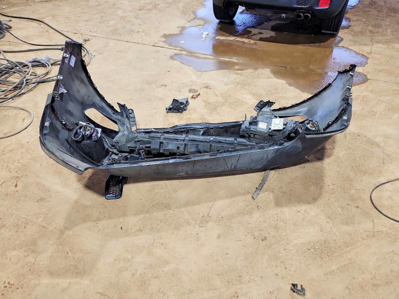 59324236 :رقم المزاد ، 1C4PJLCB3JD611421 vin ، 2018 Jeep Cherokee مزاد بيع