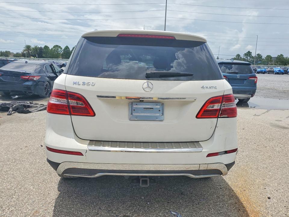 2015 Mercedes-benz Ml მანქანა იყიდება აუქციონზე, vin: 4JGDA5HB7FA511950, აუქციონის ნომერი: 61708366