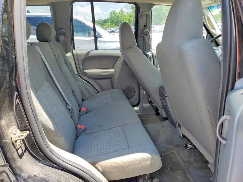 2005 Jeep Liberty მანქანა იყიდება აუქციონზე, vin: 1J4GL38K45W688208, აუქციონის ნომერი: 60493986
