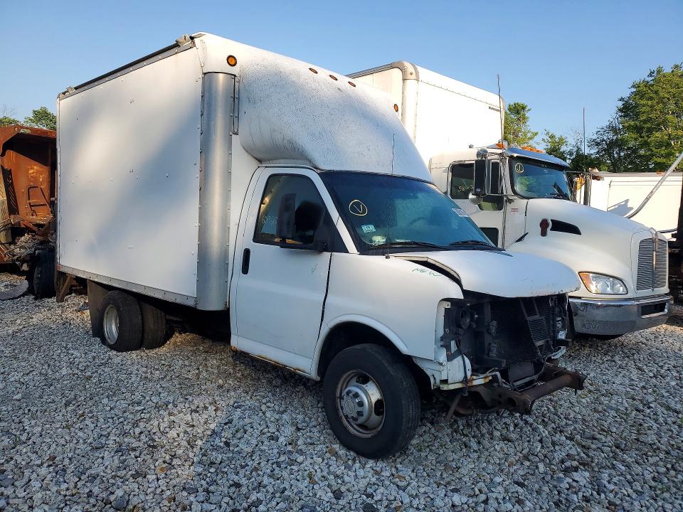 60961066 :رقم المزاد ، 1GBJG31U771249911 vin ، 2007 Chevrolet Express مزاد بيع