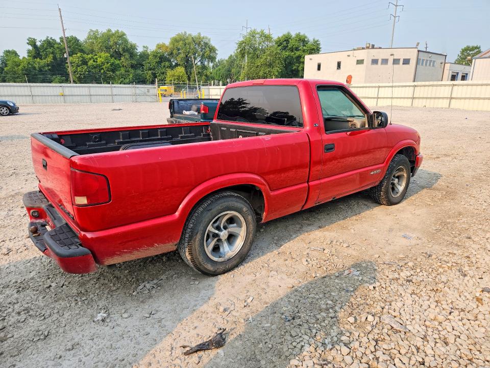 62337376 :رقم المزاد ، 1GCCS145428100352 vin ، 2002 Chevrolet S Truck مزاد بيع