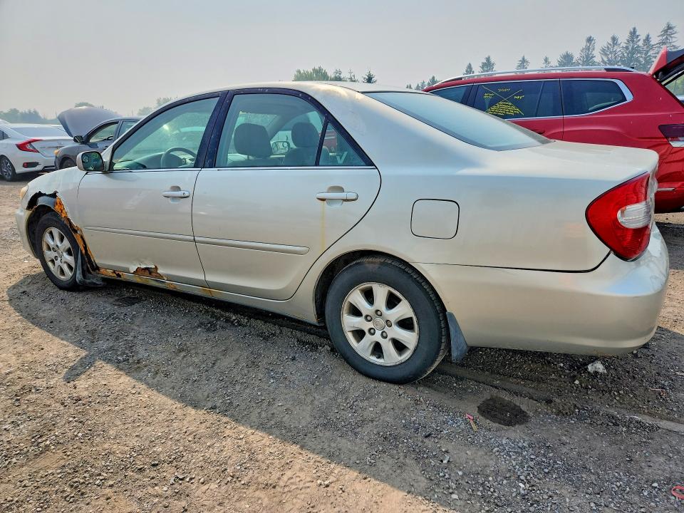2004 Toyota Camry მანქანა იყიდება აუქციონზე, vin: 4T1BF32KX4U577118, აუქციონის ნომერი: 60835436