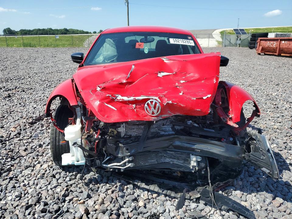 Продажа на аукционе авто 2018 Volkswagen Beetle, vin: 3VWFD7AT6JM712329, номер лота: 59218286