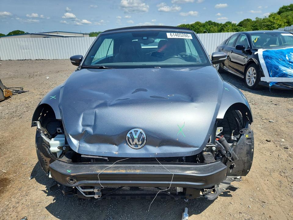 61405286 :رقم المزاد ، 3VW517AT1GM812786 vin ، 2016 Volkswagen Beetle مزاد بيع