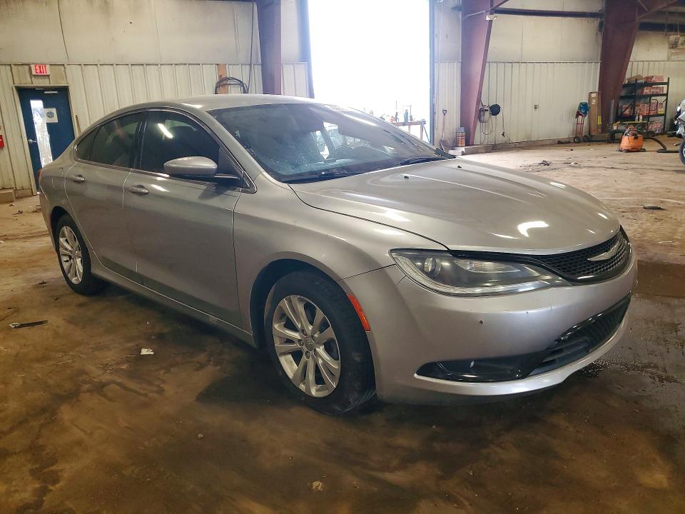 62645256 :رقم المزاد ، 1C3CCCABXFN636804 vin ، 2015 Chrysler 200 مزاد بيع