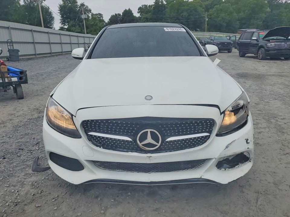 61024246 :رقم المزاد ، 55SWF4KB3FU076318 vin ، 2015 Mercedes-benz C مزاد بيع